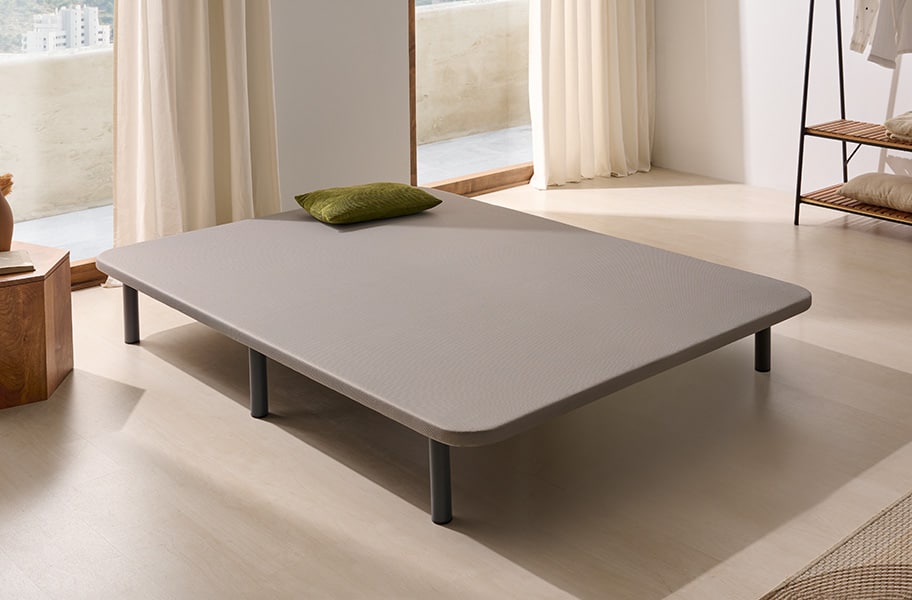 Base tapizada Star de HOME - principal